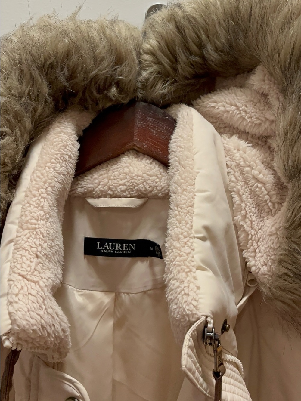 Ralph Lauren Cream Quilted Puffer Coat with Faux Fur Hood - Picture 3 of 4